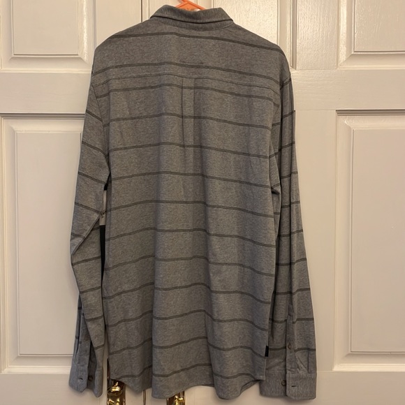 O’Neill Men’s Knit Button Down Long-sleeved shirt, XL. Heathered gray. - Picture 7 of 9
